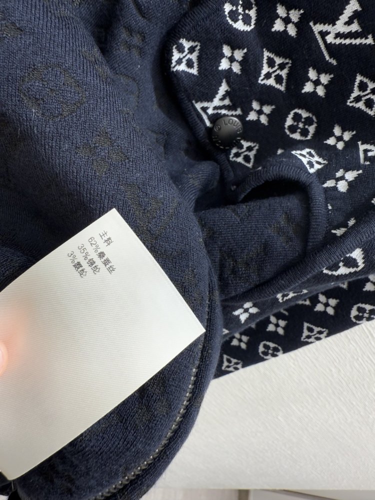 Вязаный кардиган с капюшоном и длинными рукавами фото 9