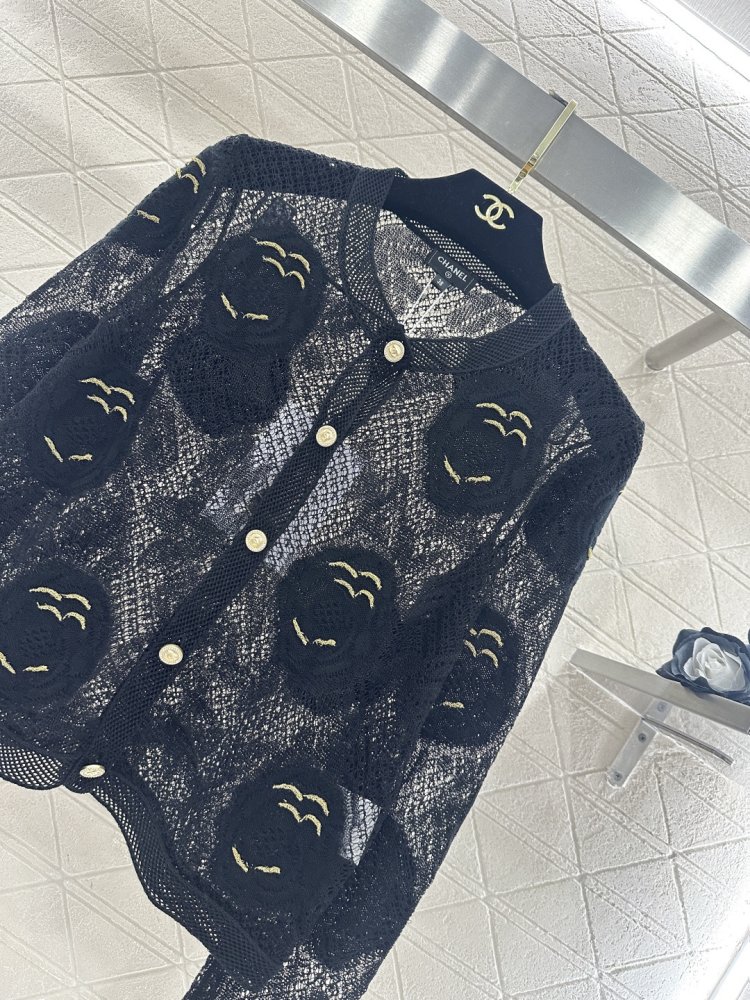 В'язаний кардиган з об'ємної ажурною квіткової вишивкою фото 4