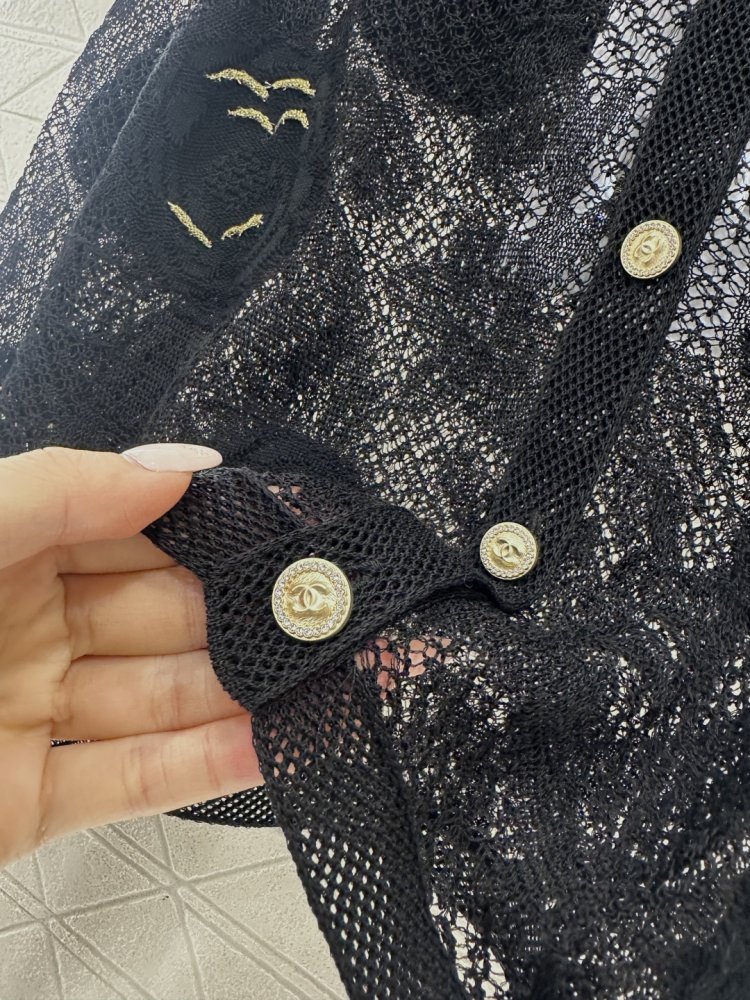 В'язаний кардиган з об'ємної ажурною квіткової вишивкою фото 8