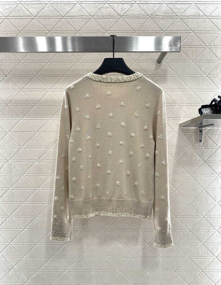 Вязаный кардиган с пайетками и бисером фото 2