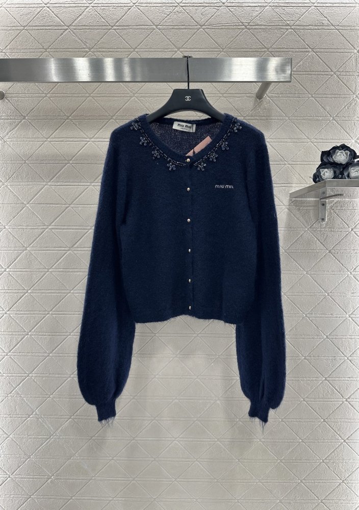 Вязаный кардиган со стразами