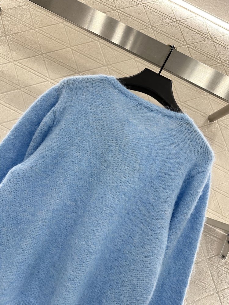 Вязаный кардиган со стразами фото 4