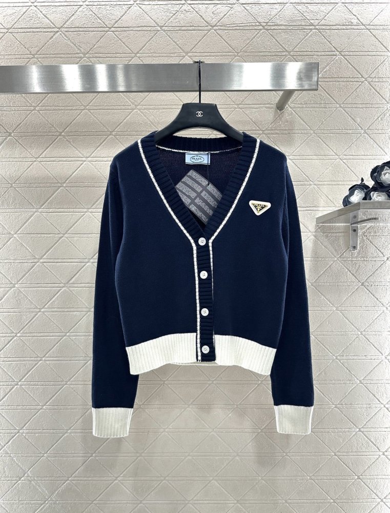 В'язаний кардиган