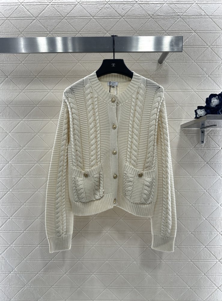 Вязаный кардиган