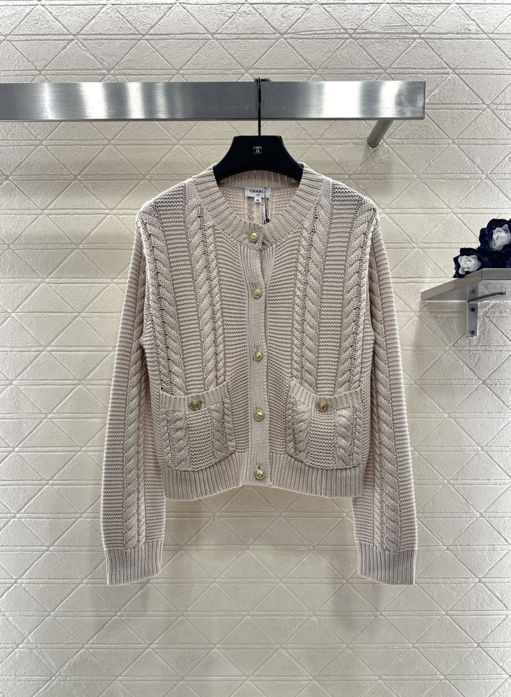 Вязаный кардиган