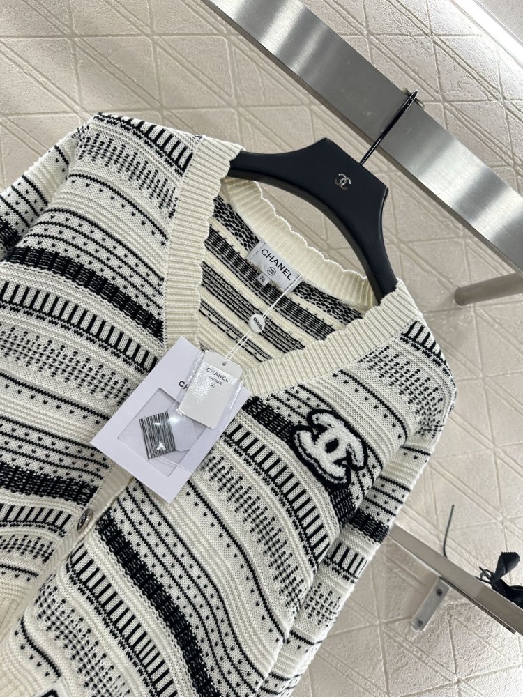 В'язаний кардиган фото 3