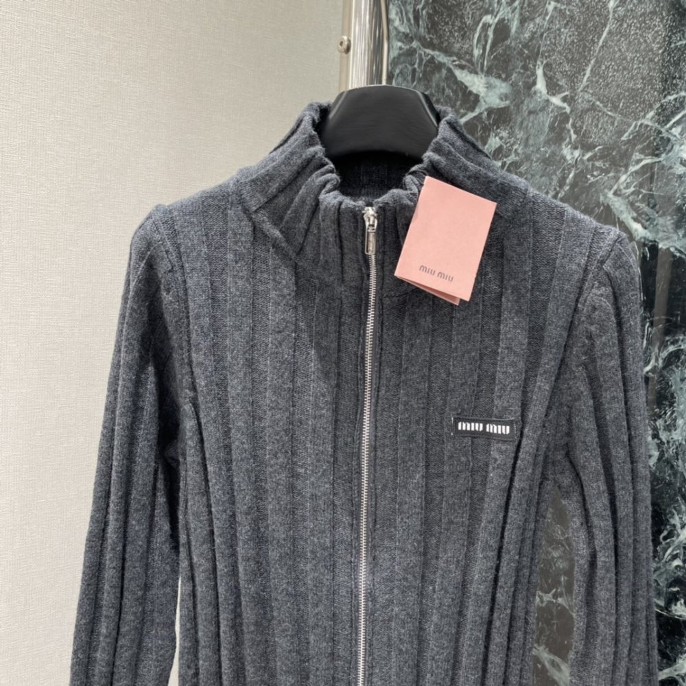 Knitted cardigan фото 3