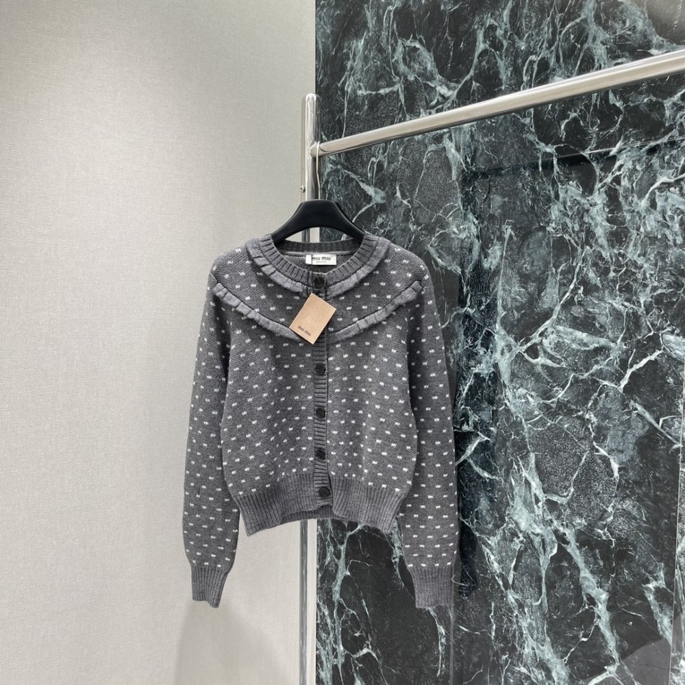 Knitted cardigan фото 4