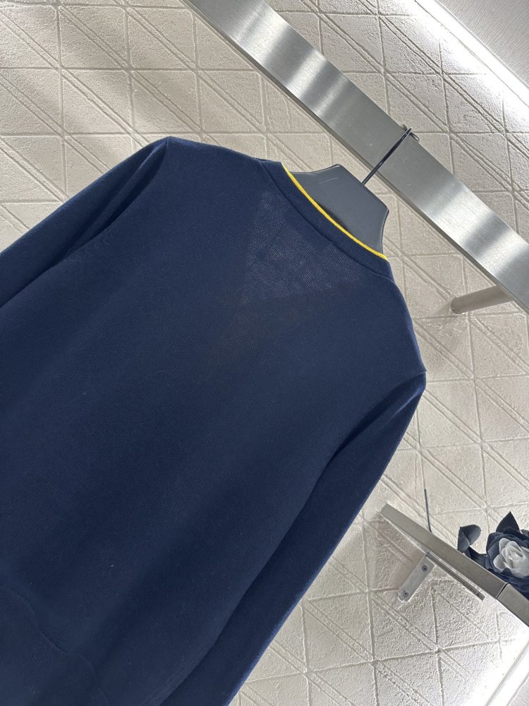 В'язаний кардиган фото 4