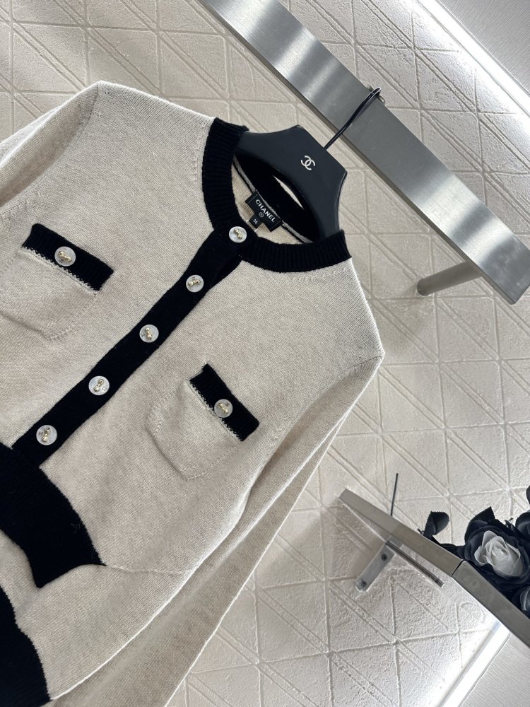 Knitted cardigan фото 4