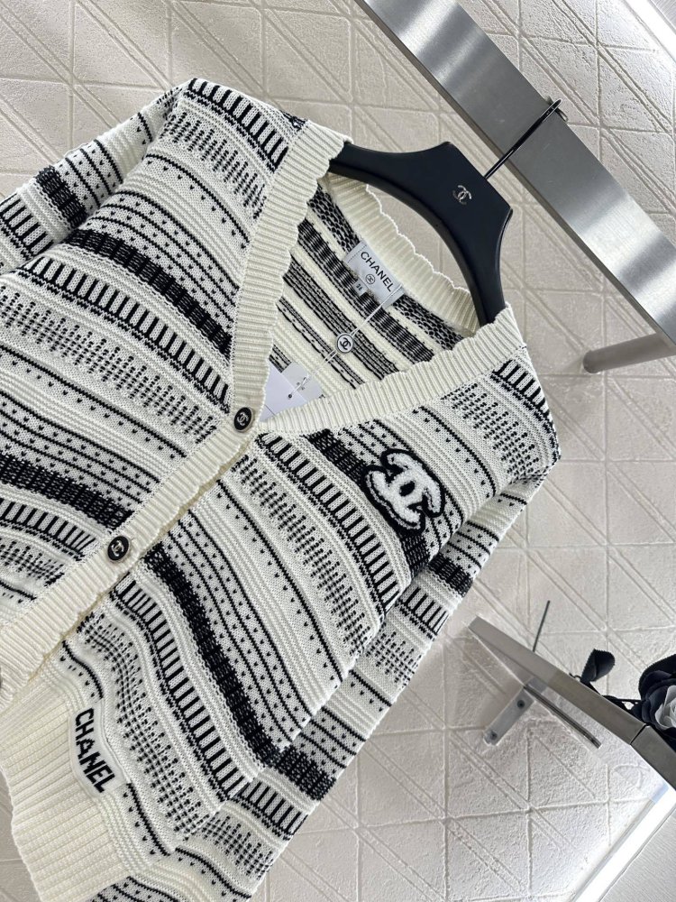 В'язаний кардиган фото 4