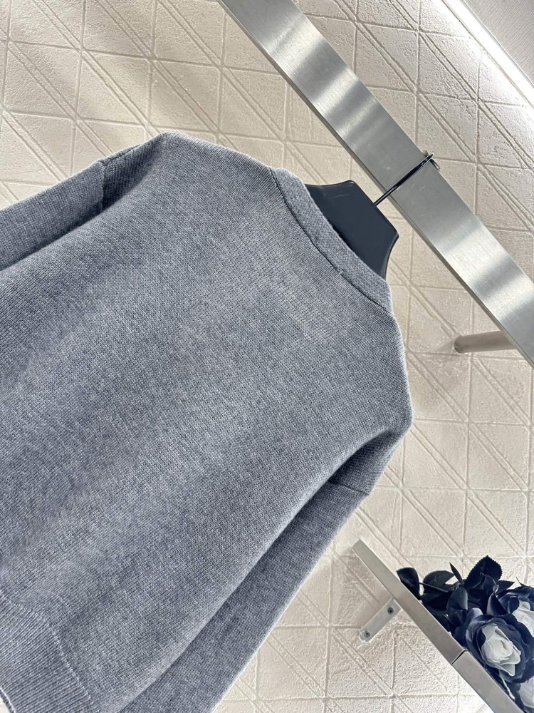 В'язаний кардиган фото 4