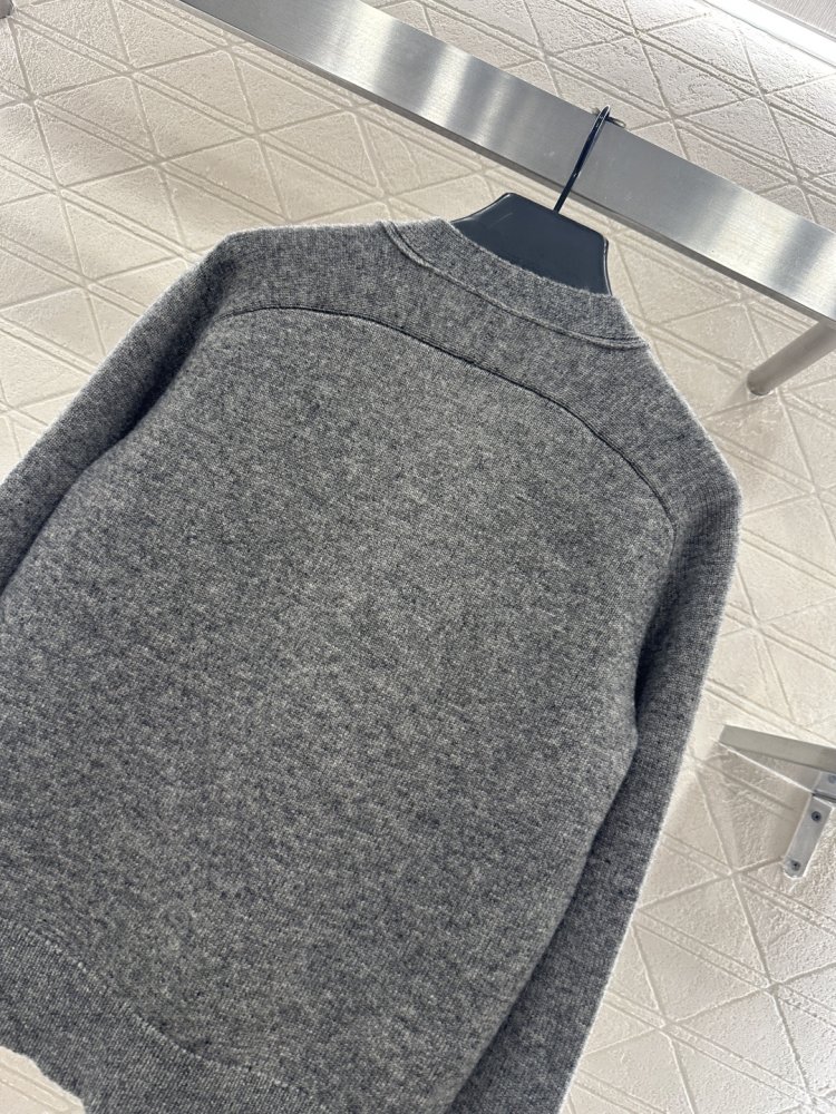 Knitted cardigan фото 4