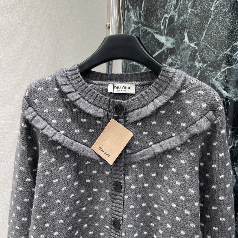 Knitted cardigan фото 5