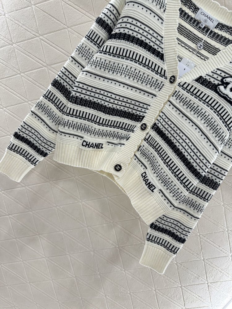 В'язаний кардиган фото 5