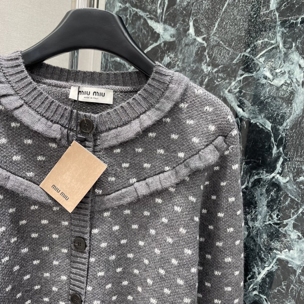 Knitted cardigan фото 6