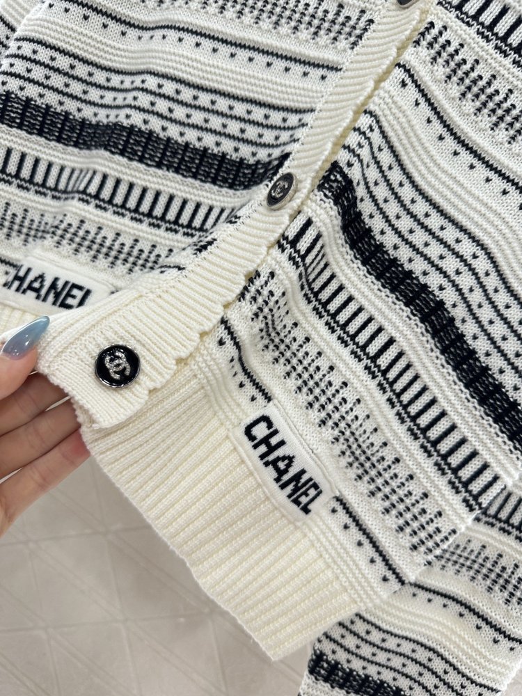 В'язаний кардиган фото 6