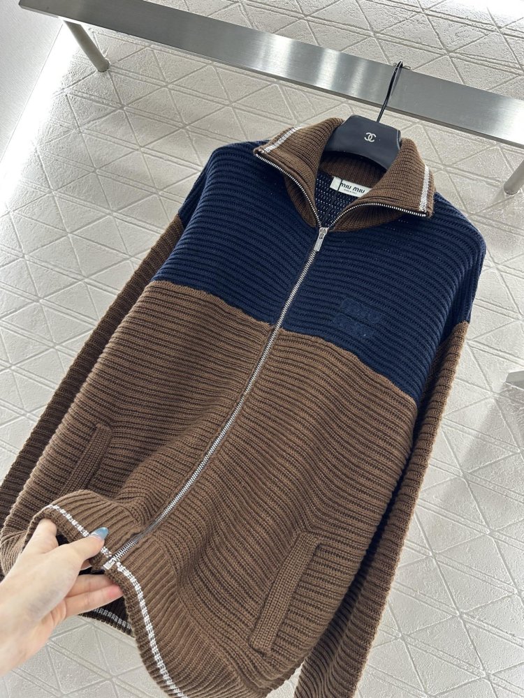 Knitted cardigan фото 6