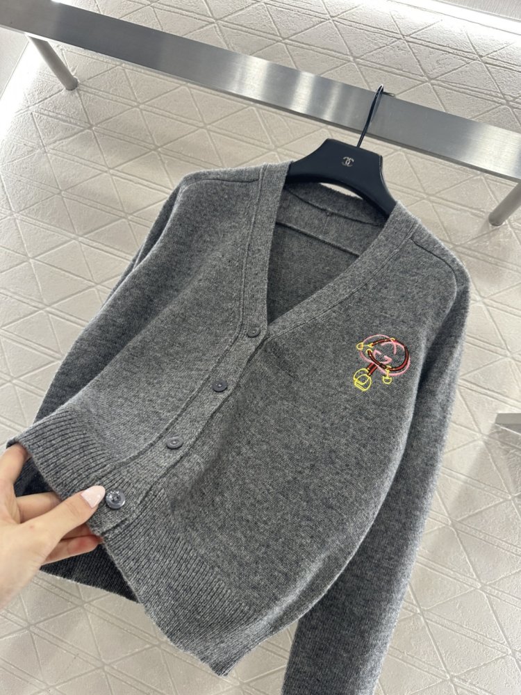 Knitted cardigan фото 6