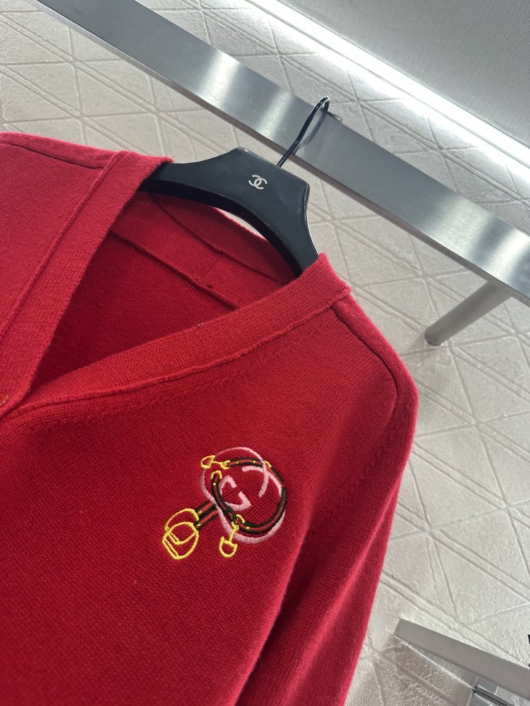 Knitted cardigan фото 8