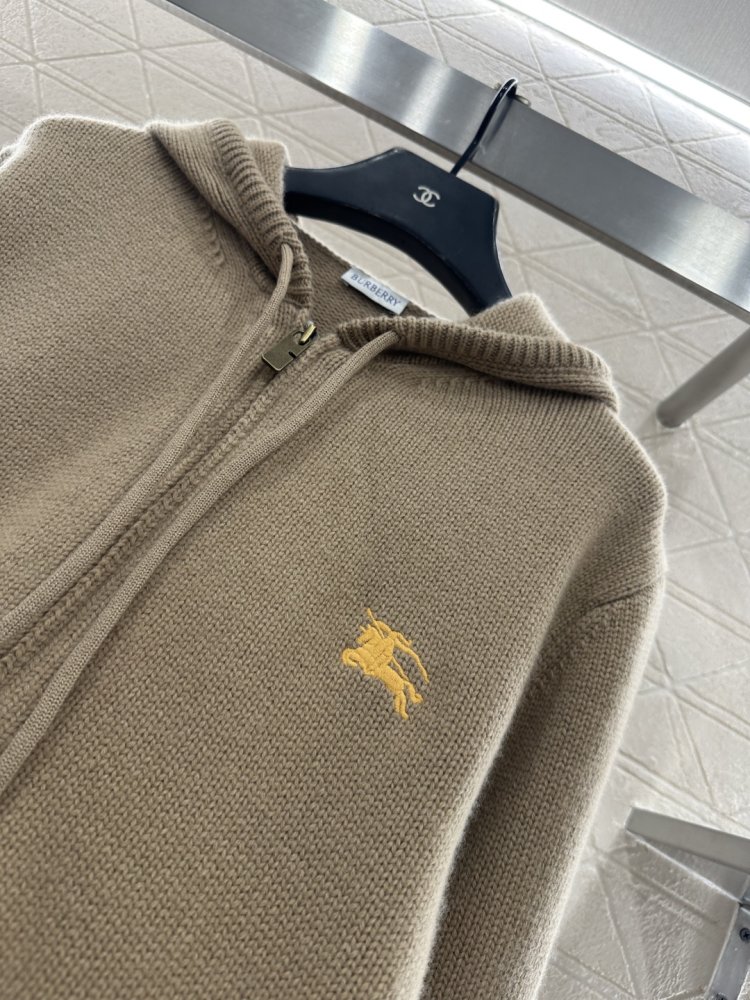 В'язаний кардиган фото 8