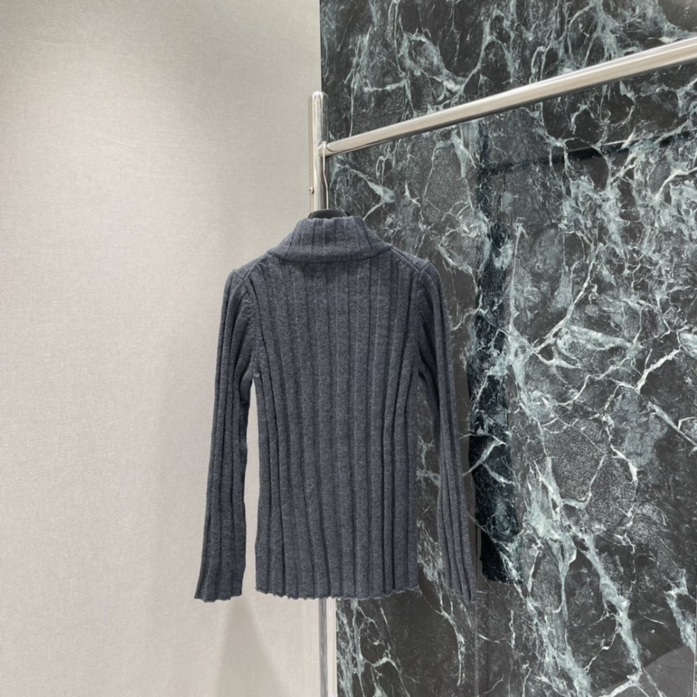 Knitted cardigan фото 9