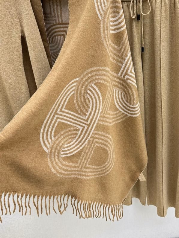 Knitted costume troika фото 4