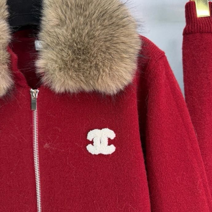 Knitted costume female фото 2