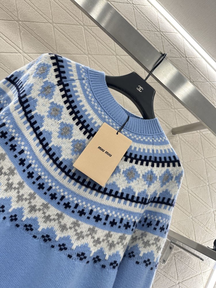 Вязаный крючком кардиган с круглым вырезом фото 3