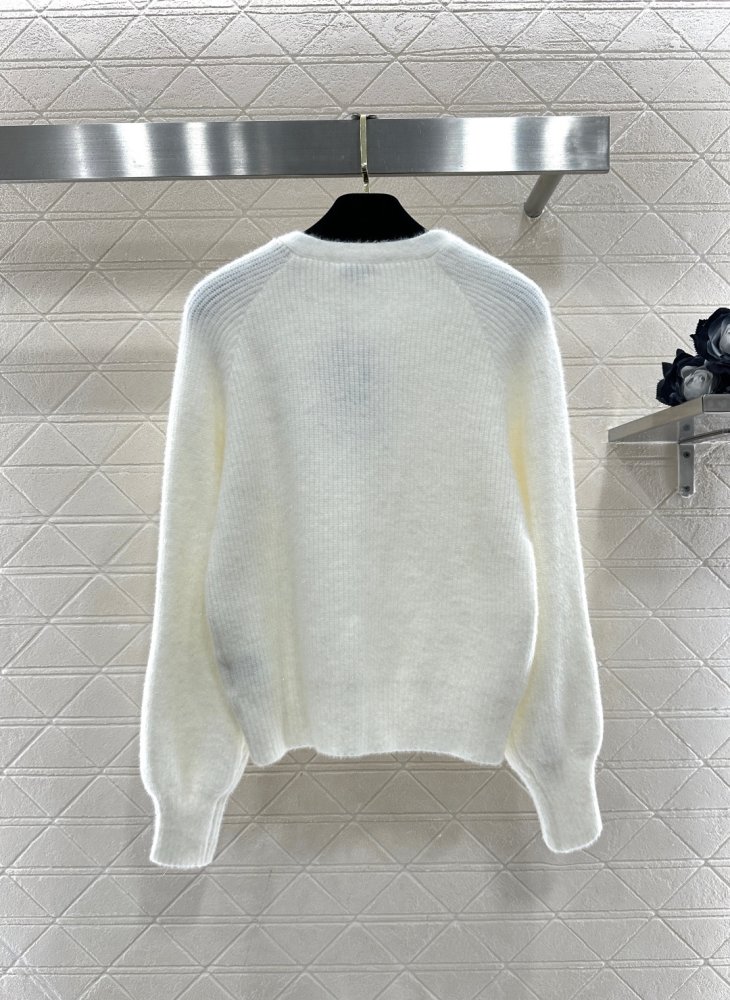 Knitted pullover from round Neck фото 2