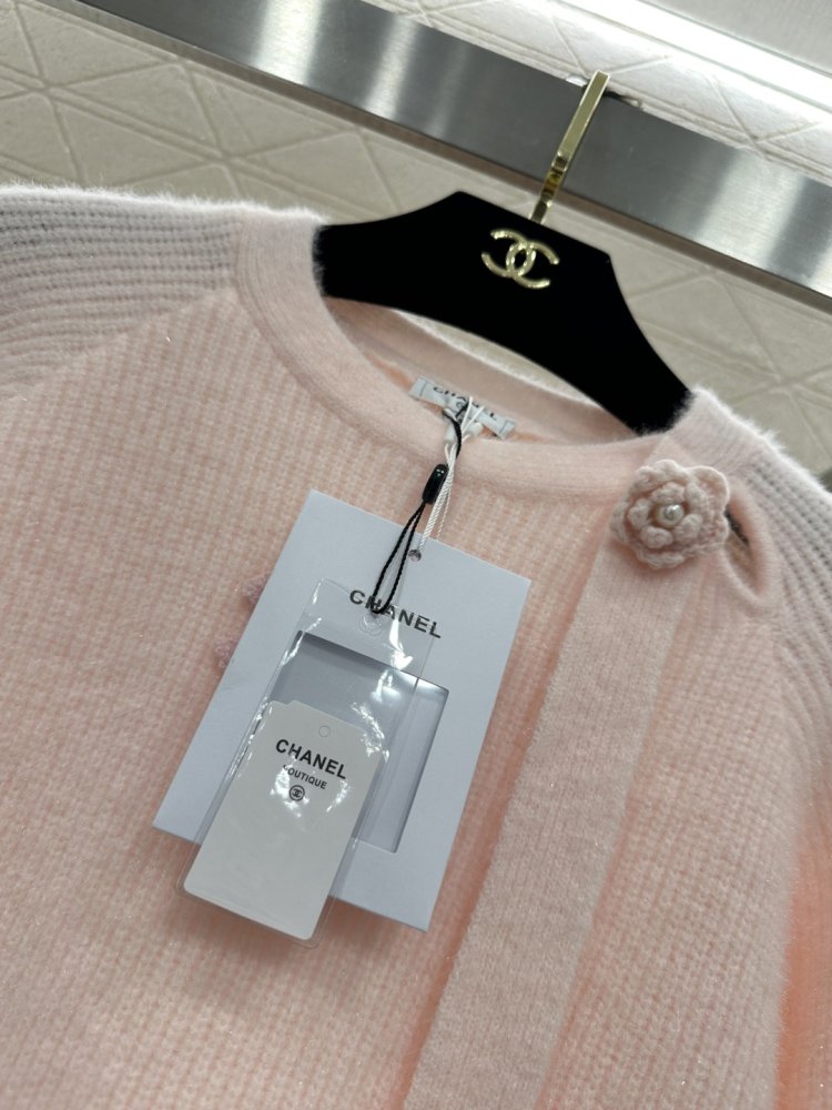 Knitted pullover from round Neck фото 4