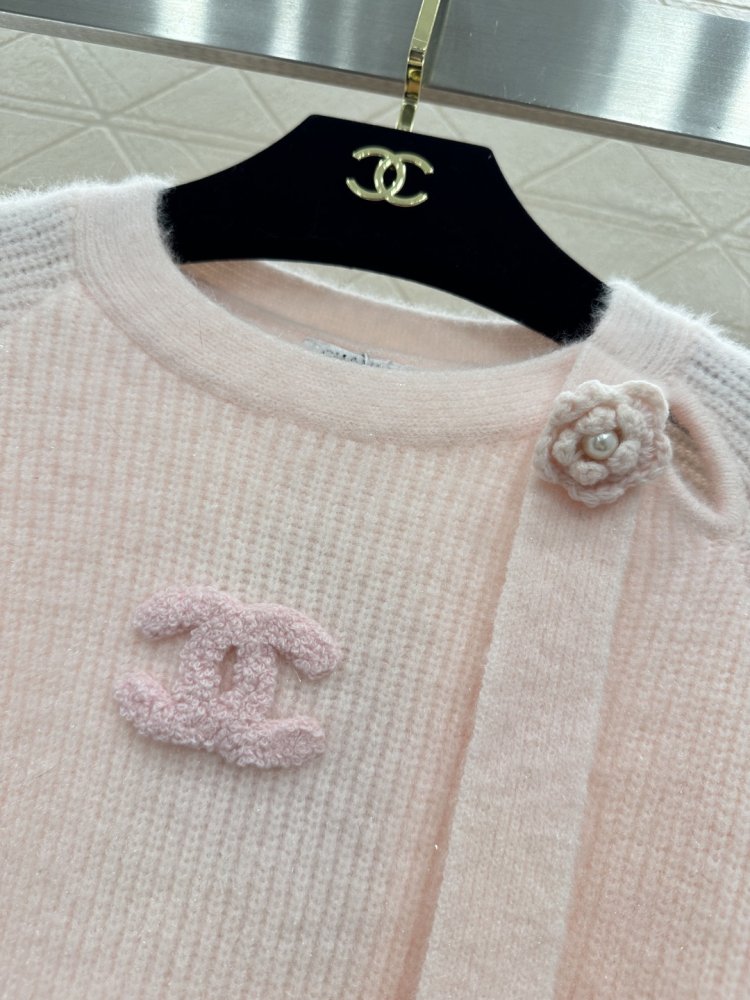 Knitted pullover from round Neck фото 5