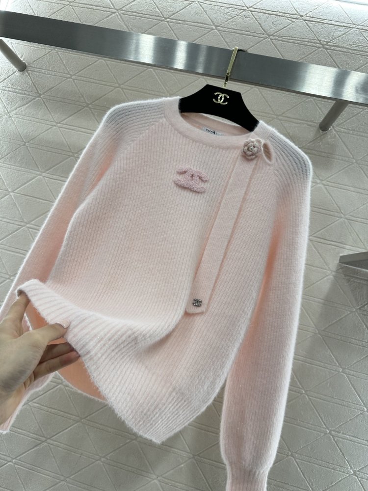 Knitted pullover from round Neck фото 6