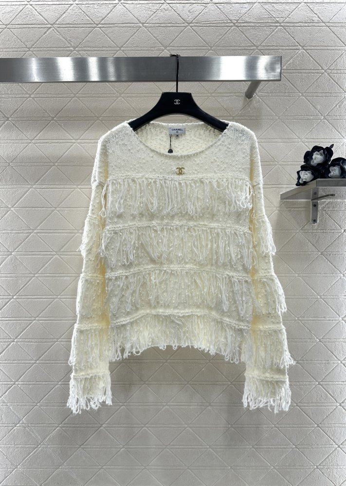 В'язаний пуловер