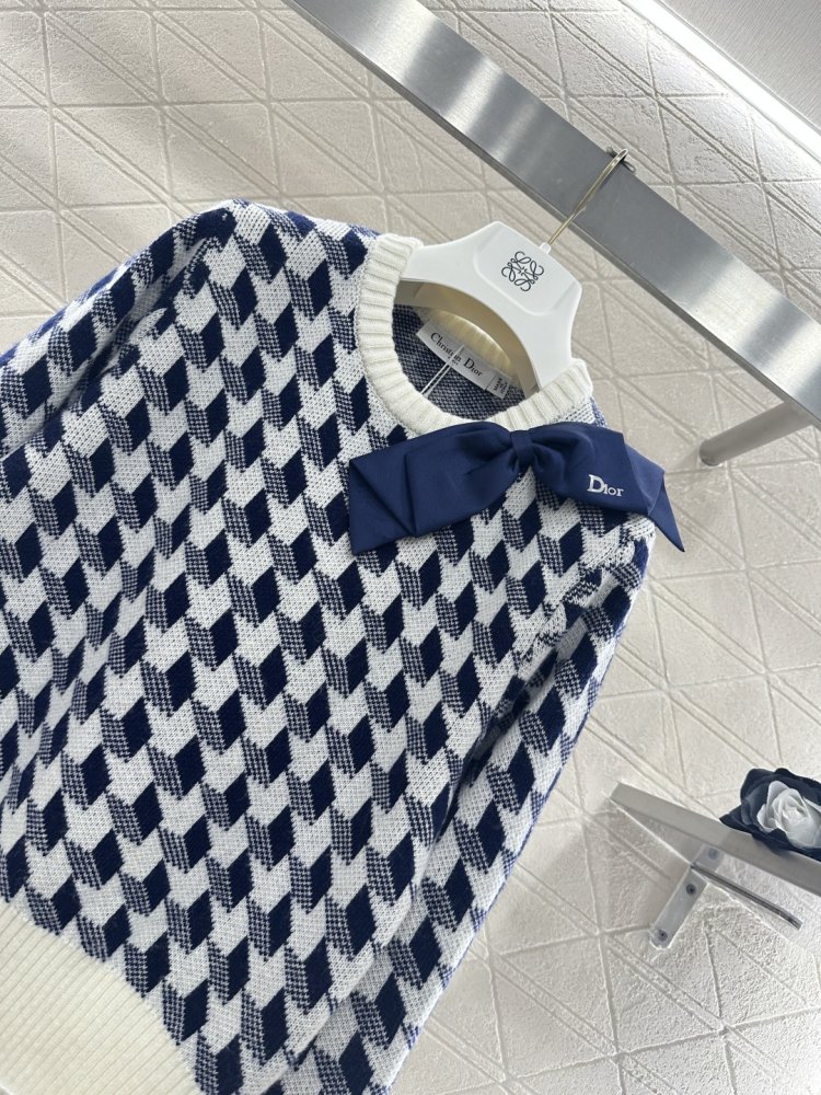 В'язаний пуловер фото 3