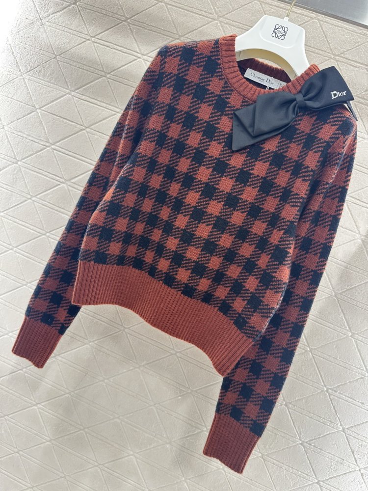 В'язаний пуловер фото 5