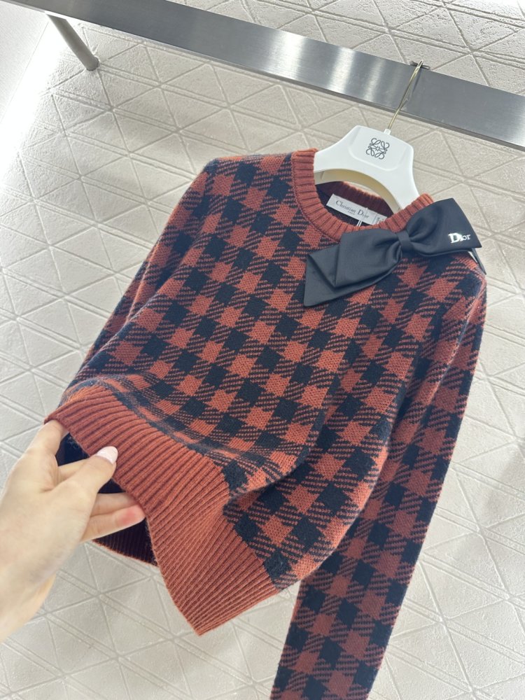 В'язаний пуловер фото 6