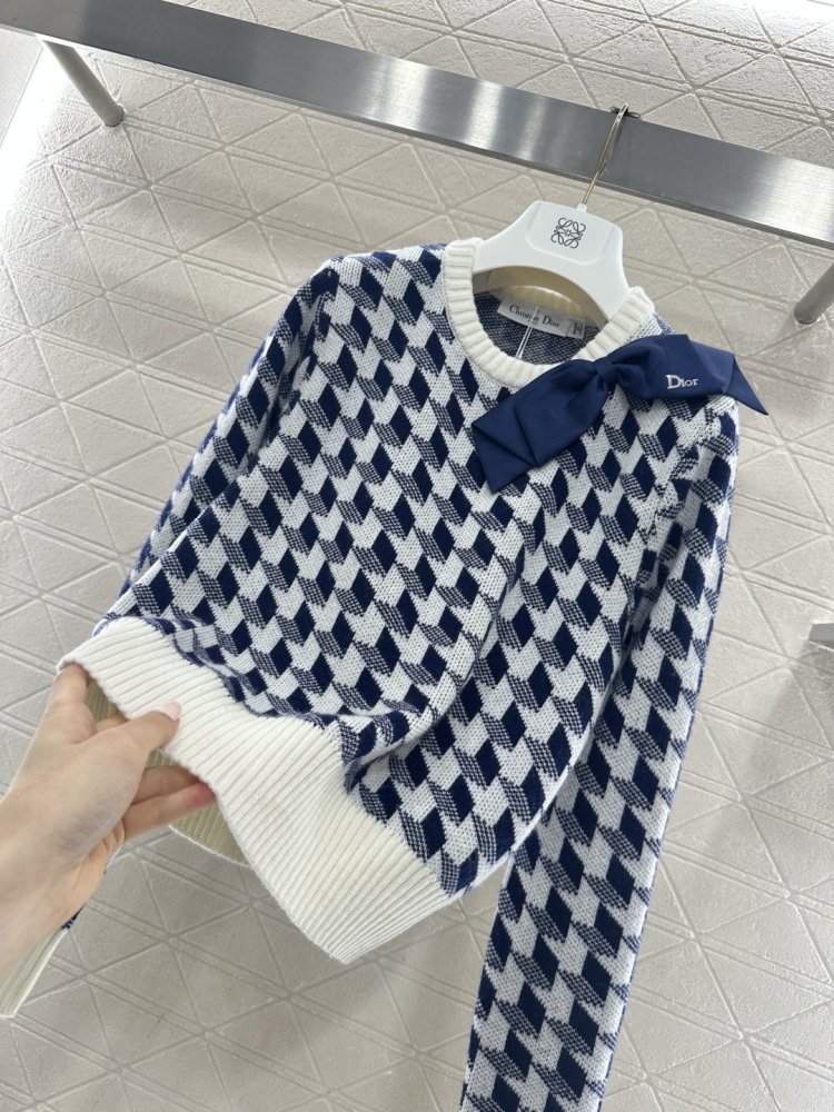 В'язаний пуловер фото 6