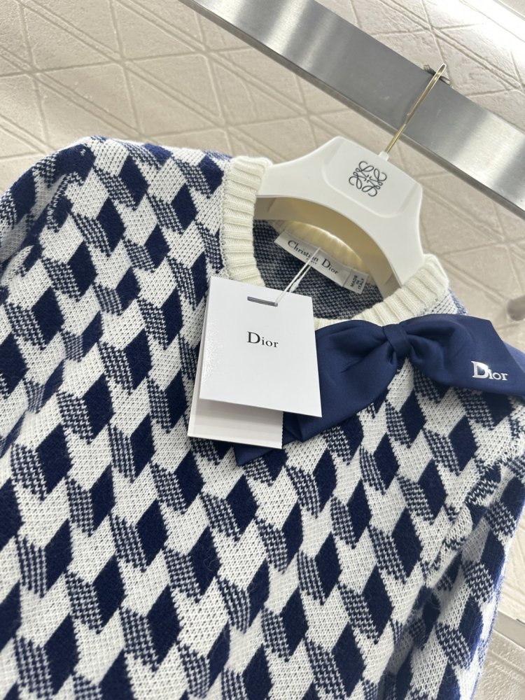 В'язаний пуловер фото 7