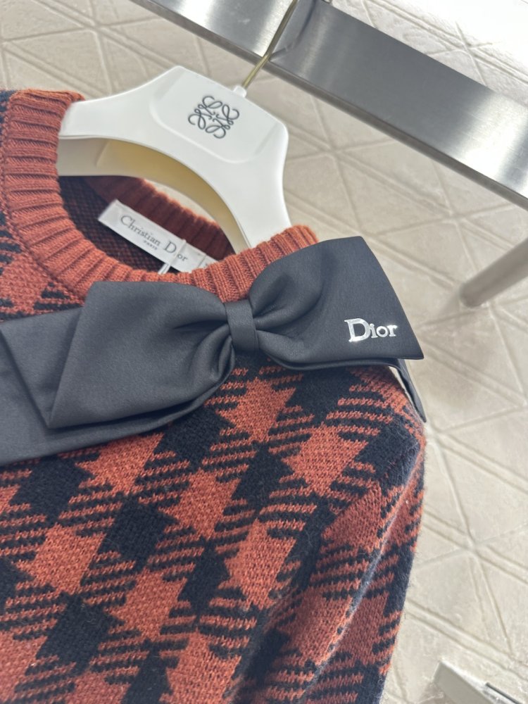 В'язаний пуловер фото 8