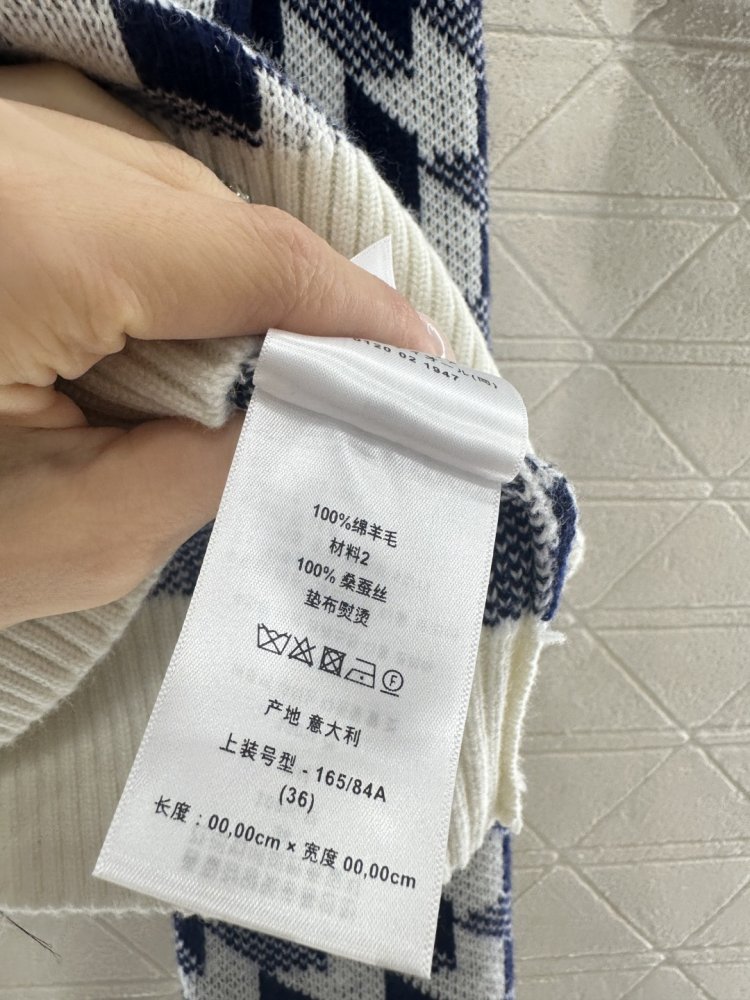 В'язаний пуловер фото 9