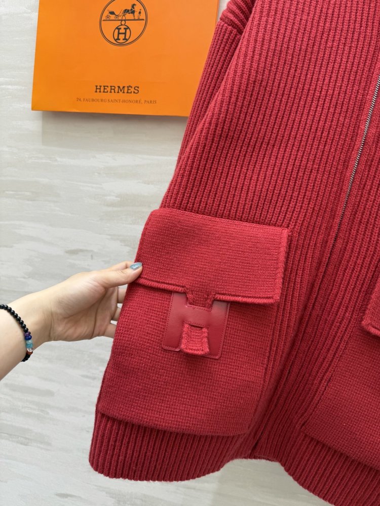 В'язаний вовняний светр жіночий фото 2