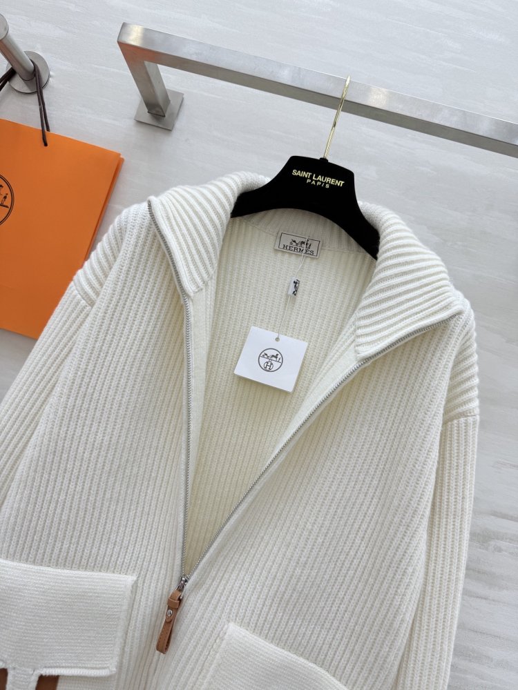 Knitted woolen pullover female фото 3