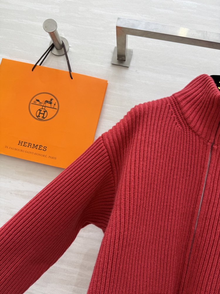 В'язаний вовняний светр жіночий фото 6