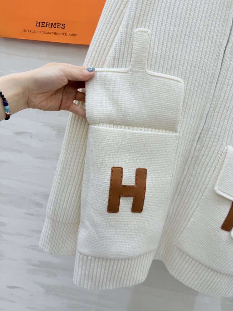 Knitted woolen pullover female фото 7