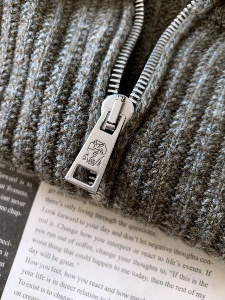 Вязаный свитер мужской фото 4