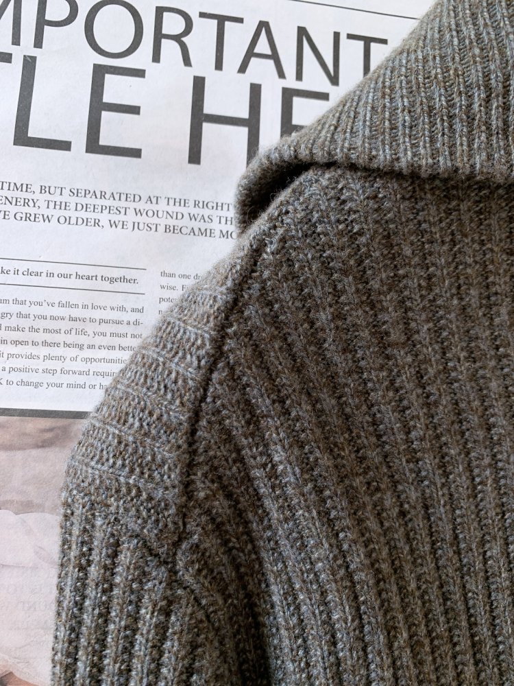 Вязаный свитер мужской фото 8