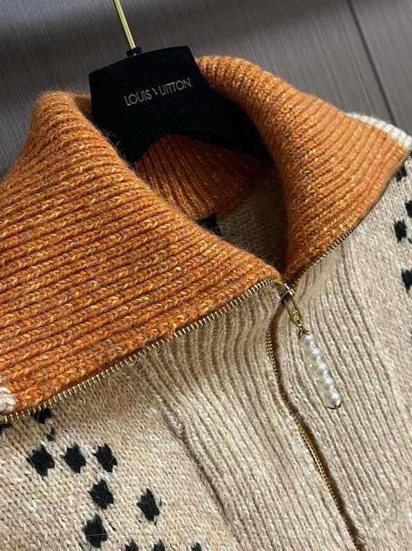 Knitted pullover from LV x Nigo фото 6