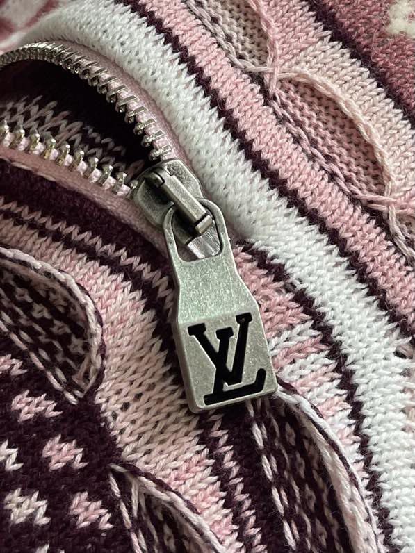 Knitted pullover from LV x Nigo фото 7