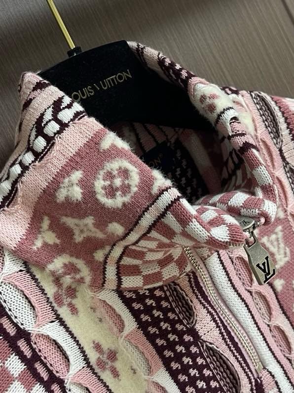 Knitted pullover from LV x Nigo фото 8